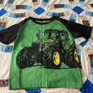 NWT John Deere T shirt. Boys size 6.